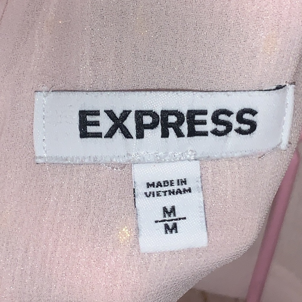 🎁Like New Express Women's Blush Pink Metallic Camisole #008634086- Medium (8-10) - Picture 4 of 16